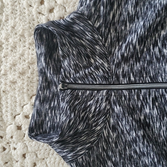 Calvin Klein Performance Zip-Up Athletic Jacket, worn only one time, no tag - Picture 5 of 7